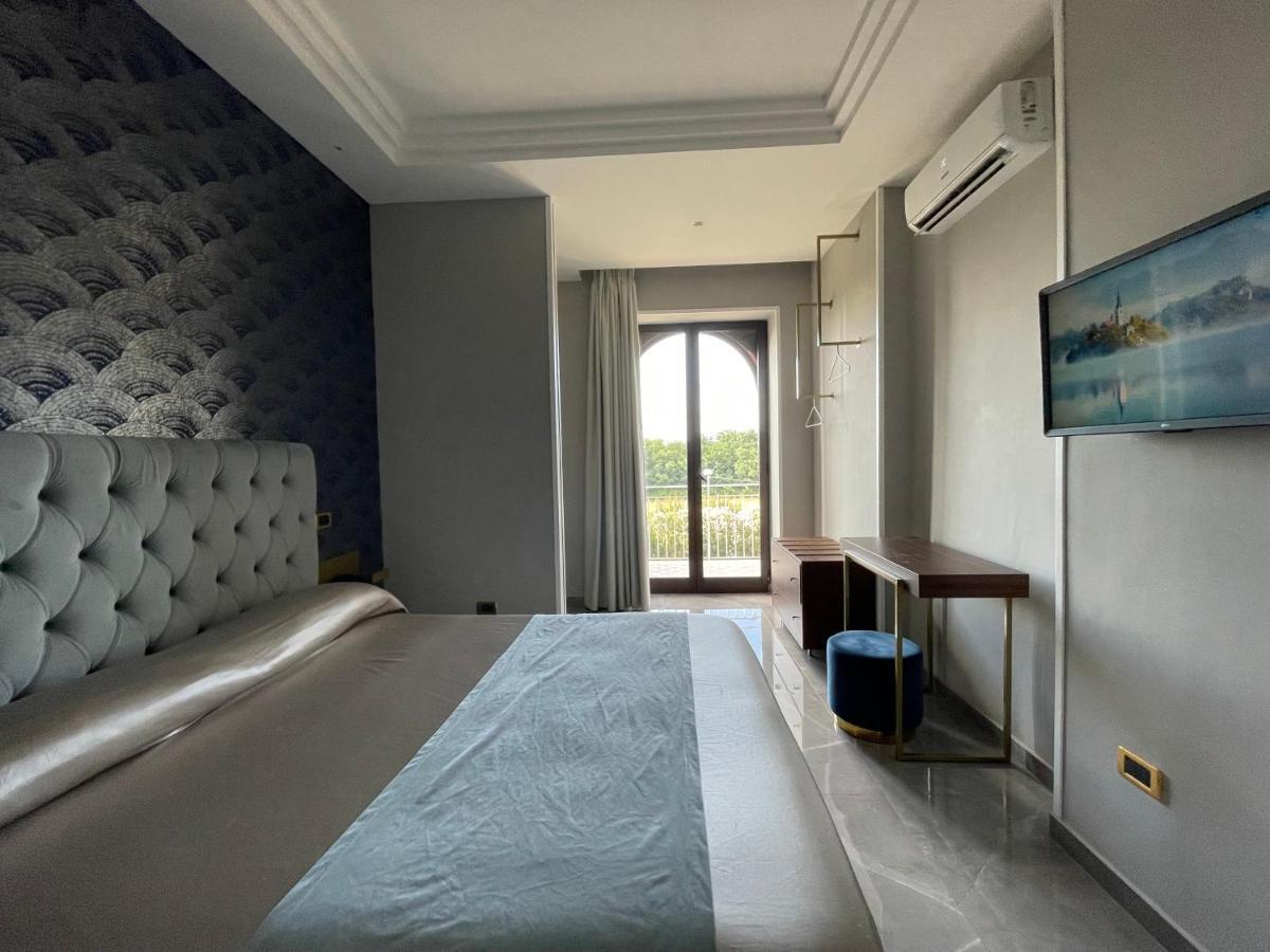 Ninfa hotel Qualiano Buitenkant foto